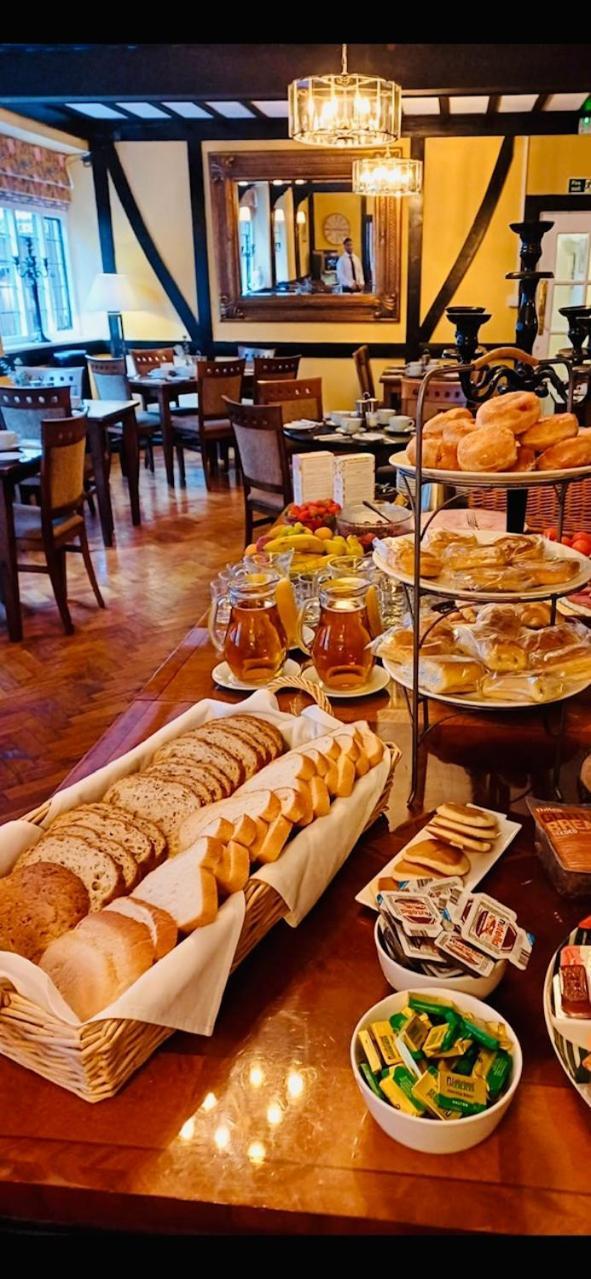Crown & Cushion Hotel Chipping Norton Ngoại thất bức ảnh